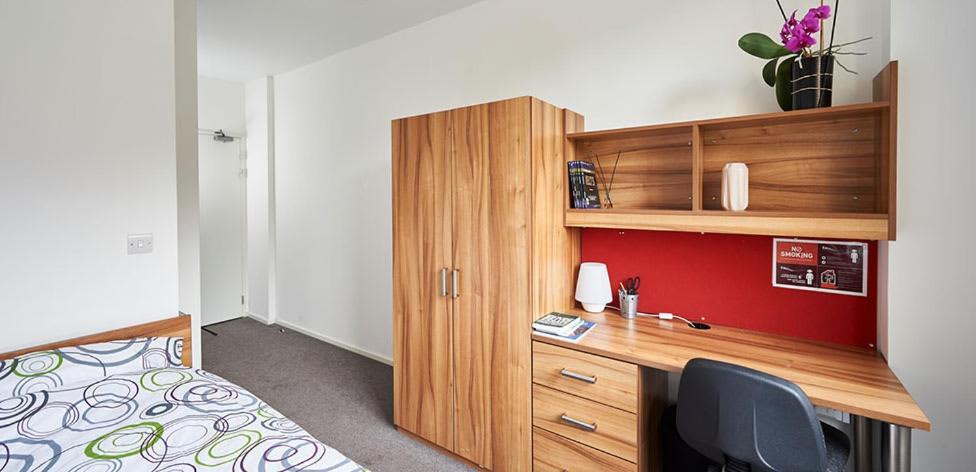 Zeni Ensuite, Cambridge קאמברידג' מראה חיצוני תמונה